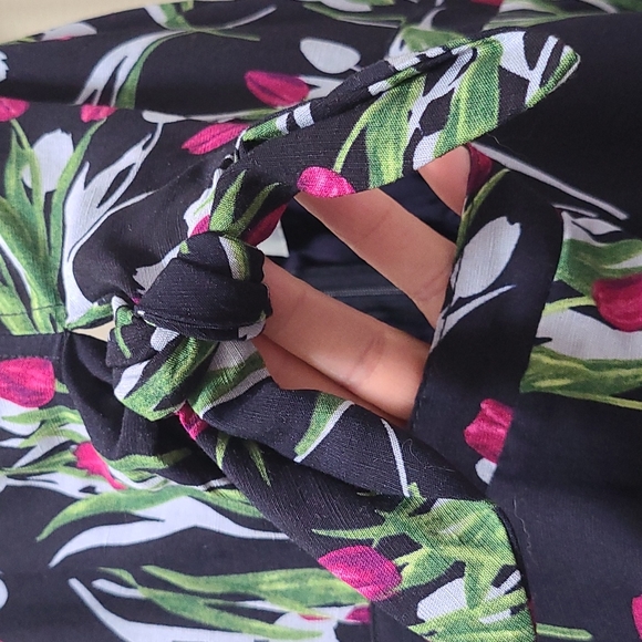 Dress Forum boutique floral sundress - Picture 2 of 4